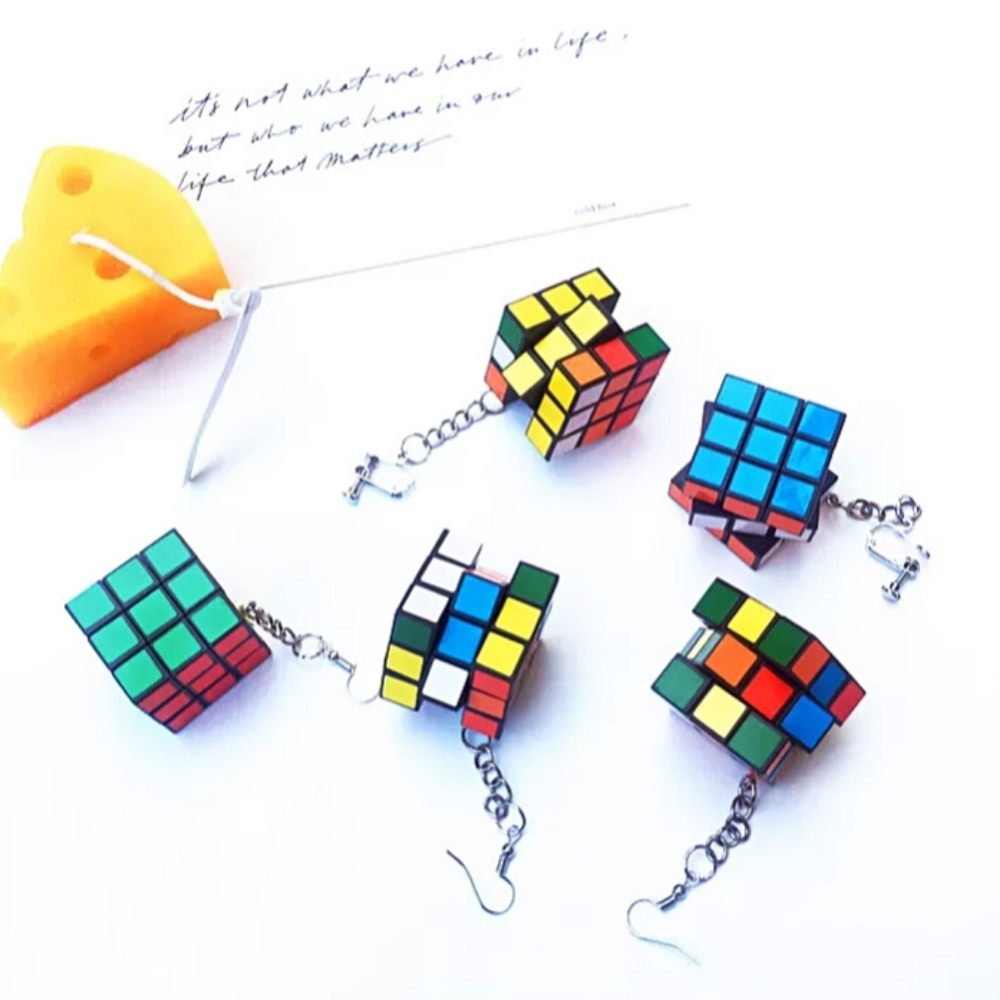 🐞2/$20 Rubix Cube Earrings - Picture 2 of 2